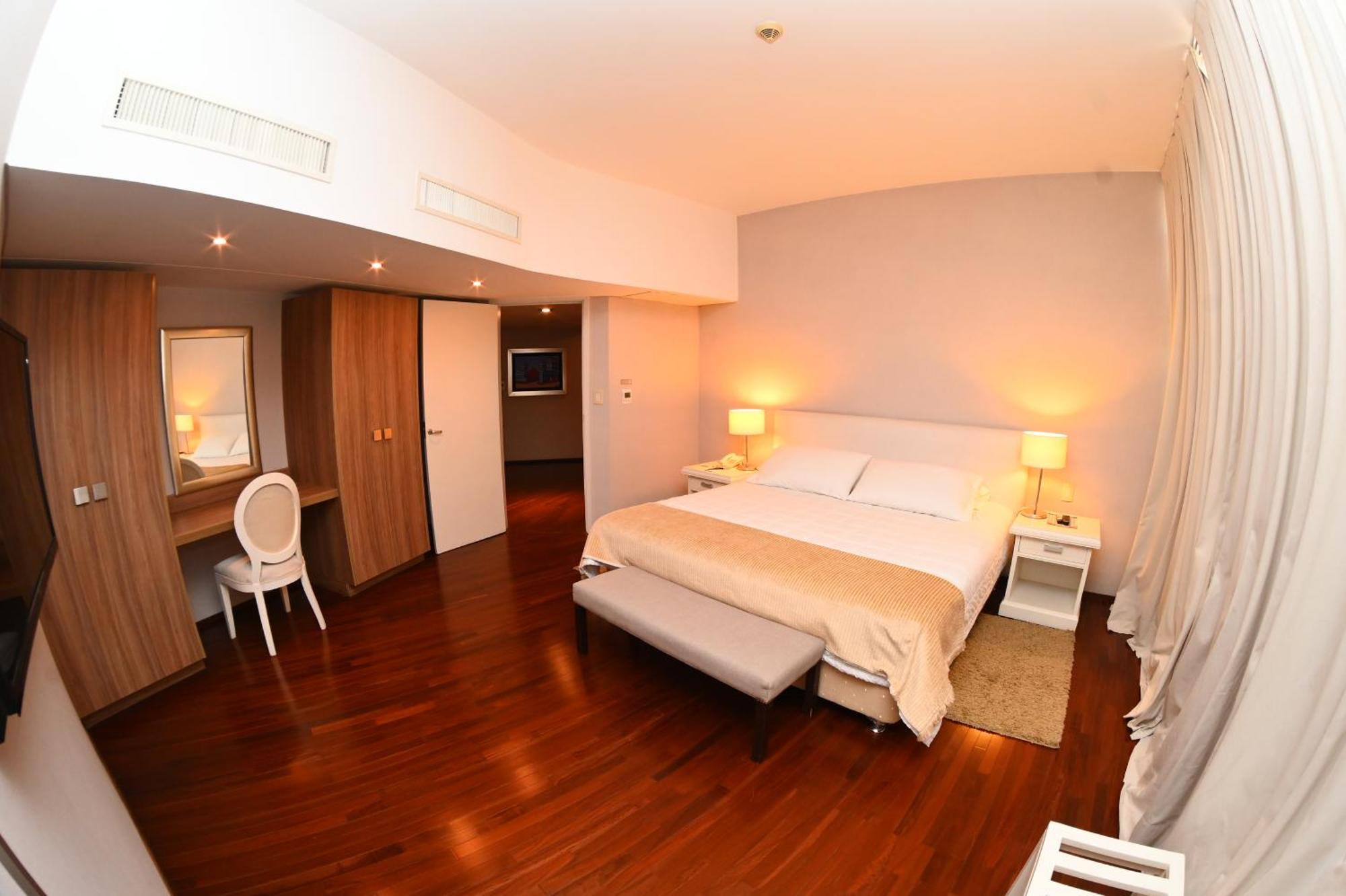 Hotel Guarani อะซุนซิออง ภายนอก รูปภาพ